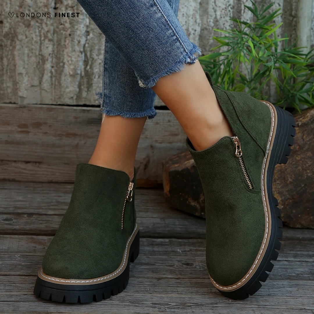 Green / 10 UK (43 EU)
