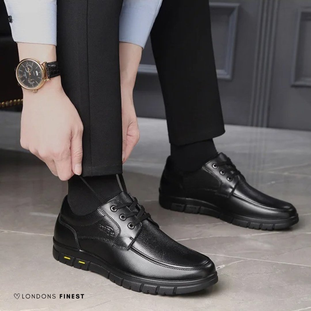 Black / 11 UK (46 EU)