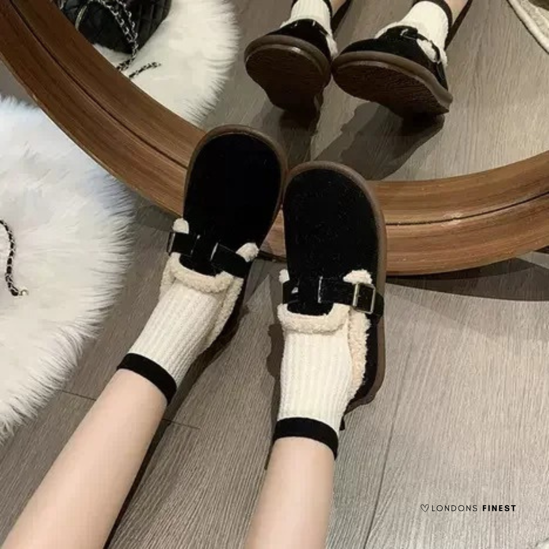 Black / 10 UK (43 EU)