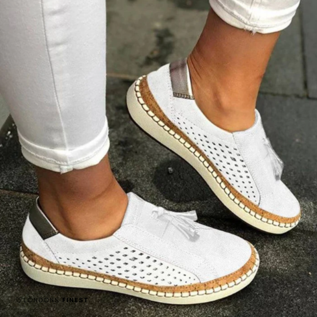 White / 10 UK (43 EU)