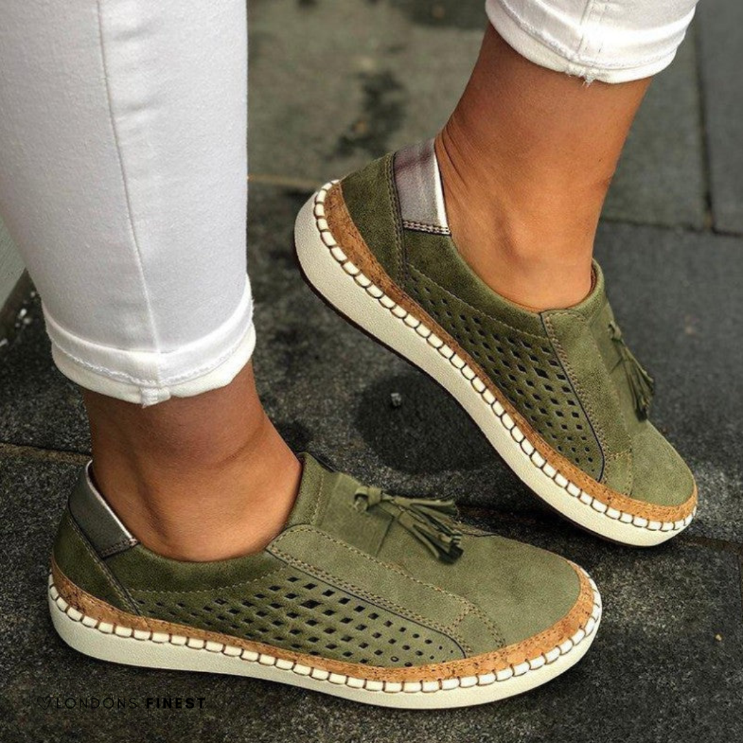Green / 10 UK (43 EU)