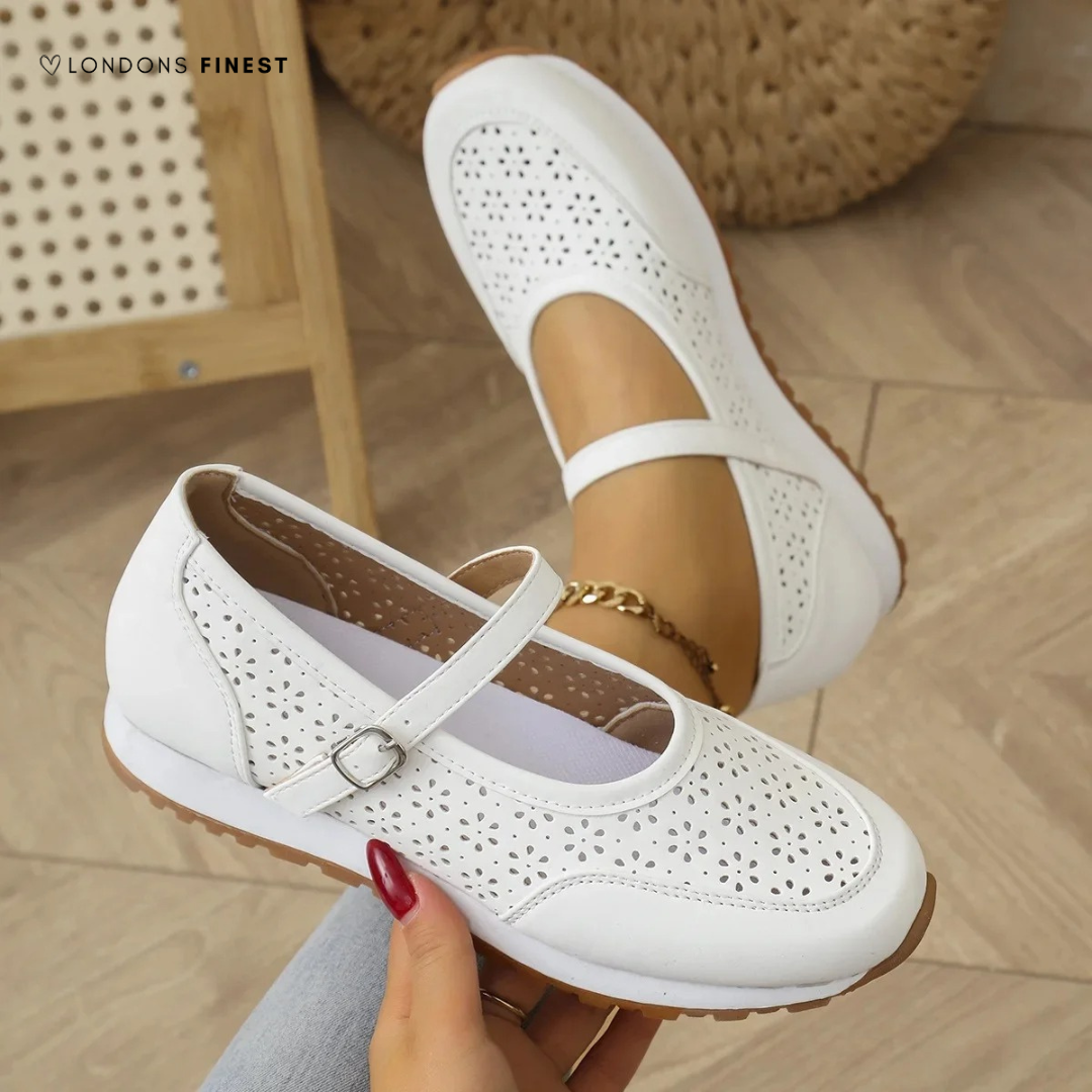White / 10 UK (43 EU)
