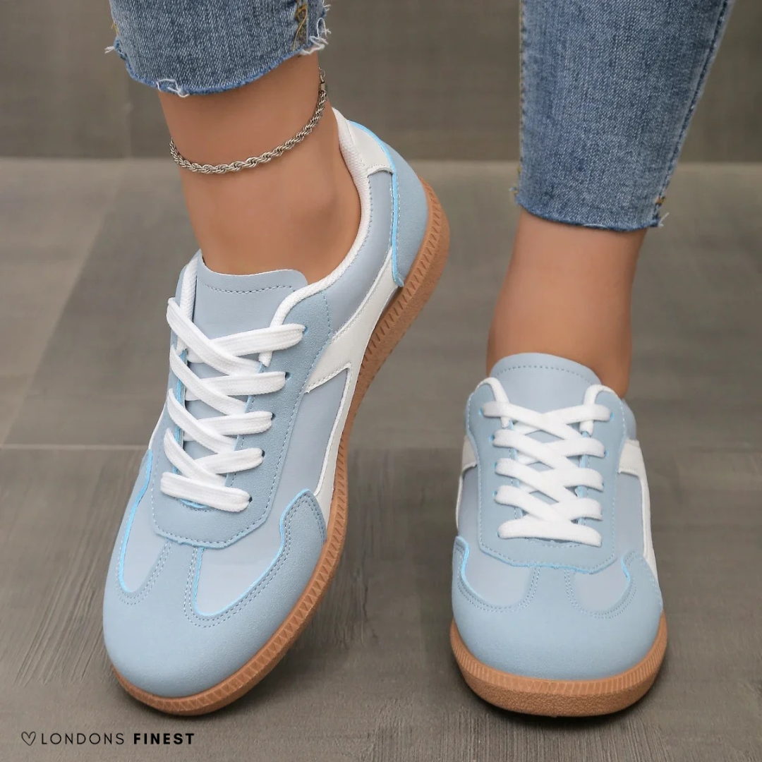 Blue / 9 UK (42 EU)
