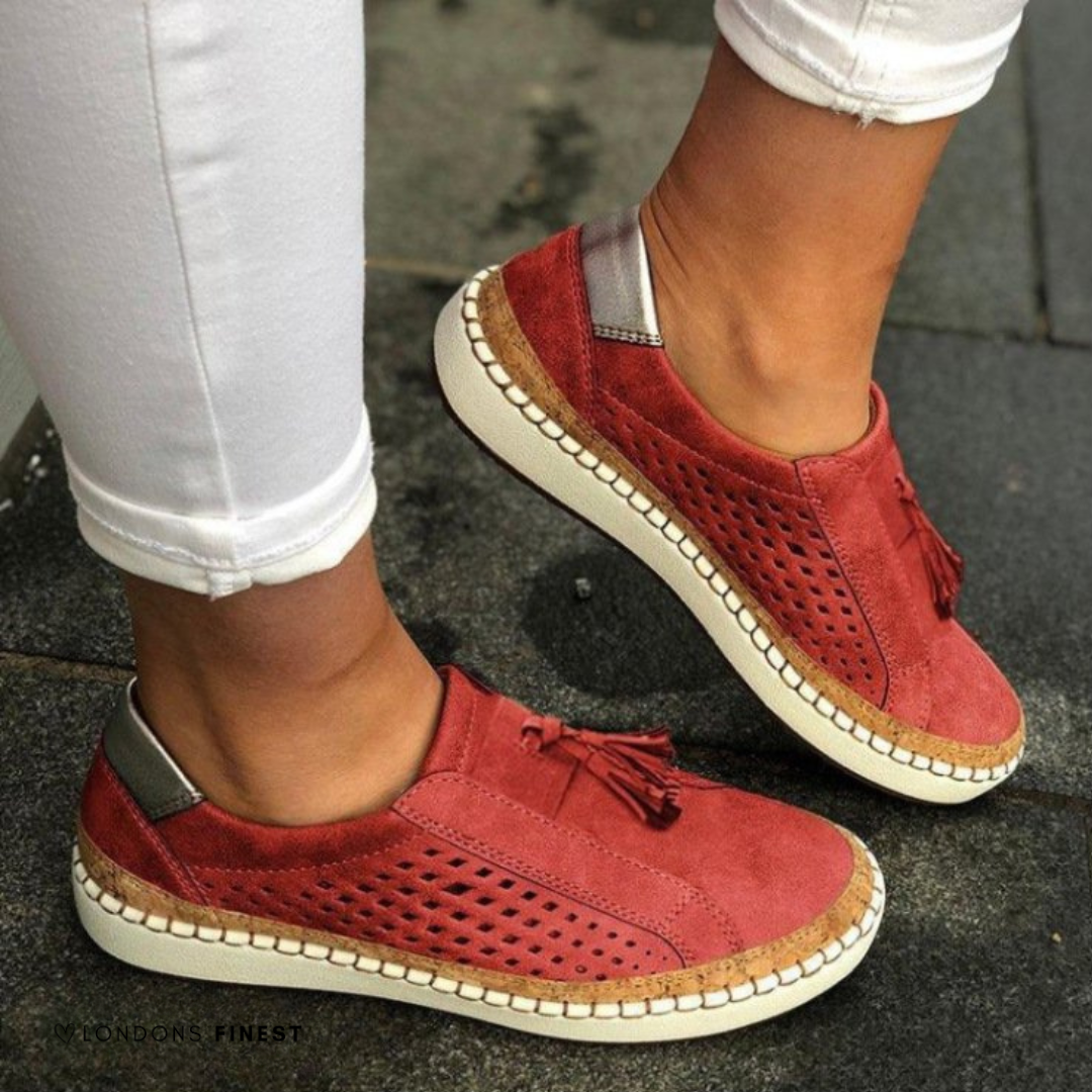 Red / 10 UK (43 EU)