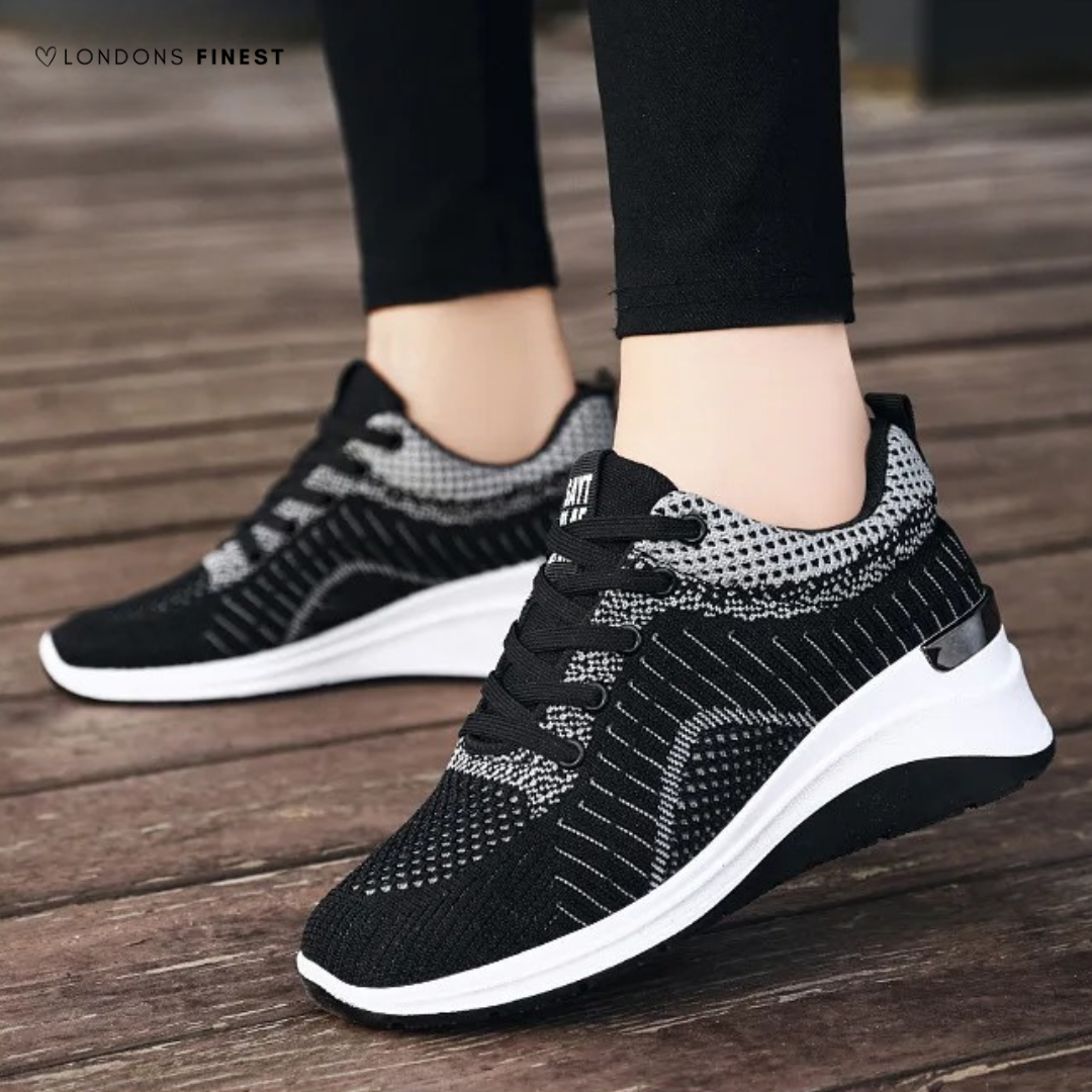 Black / 8 UK (41 EU)
