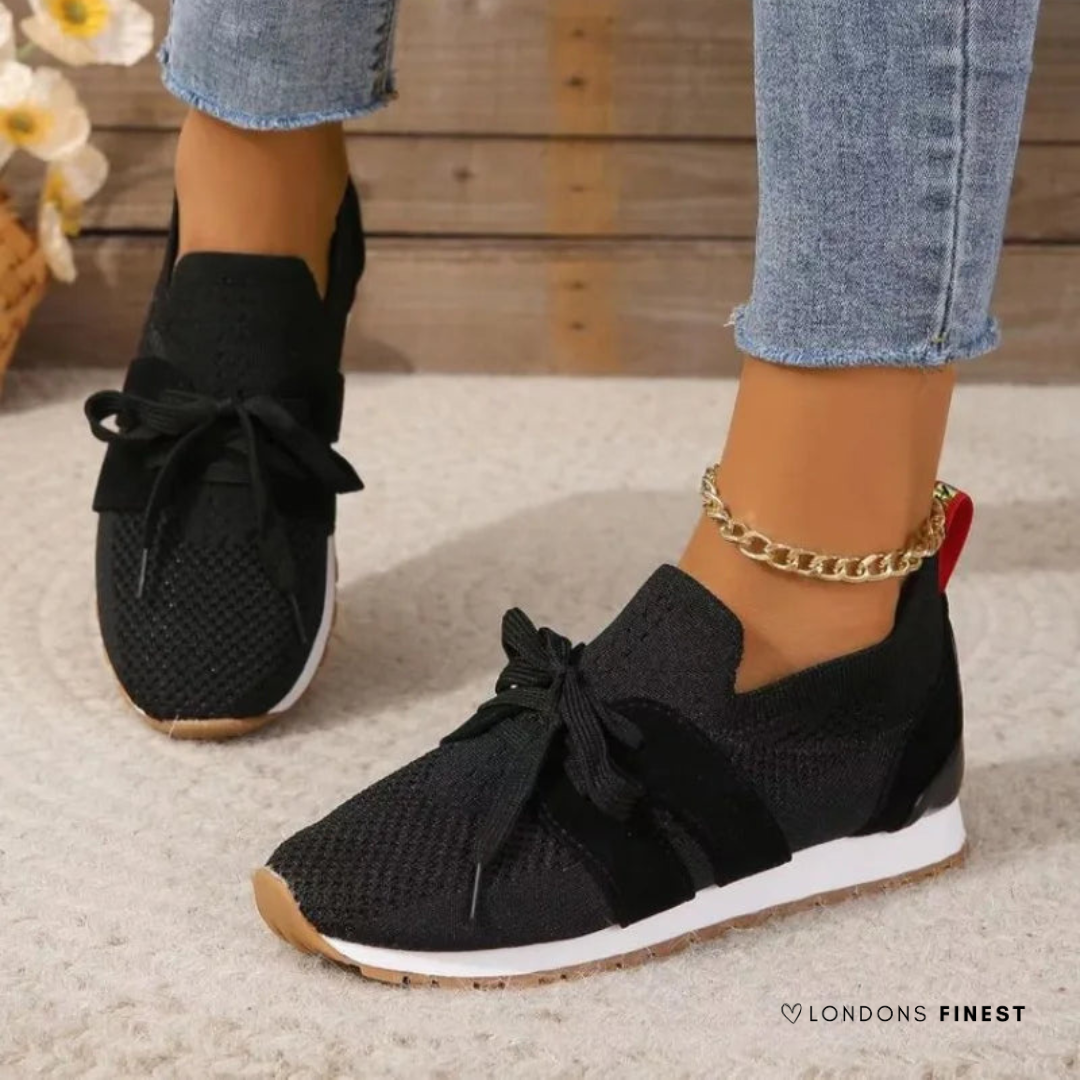 Black / 8 UK (41 EU)