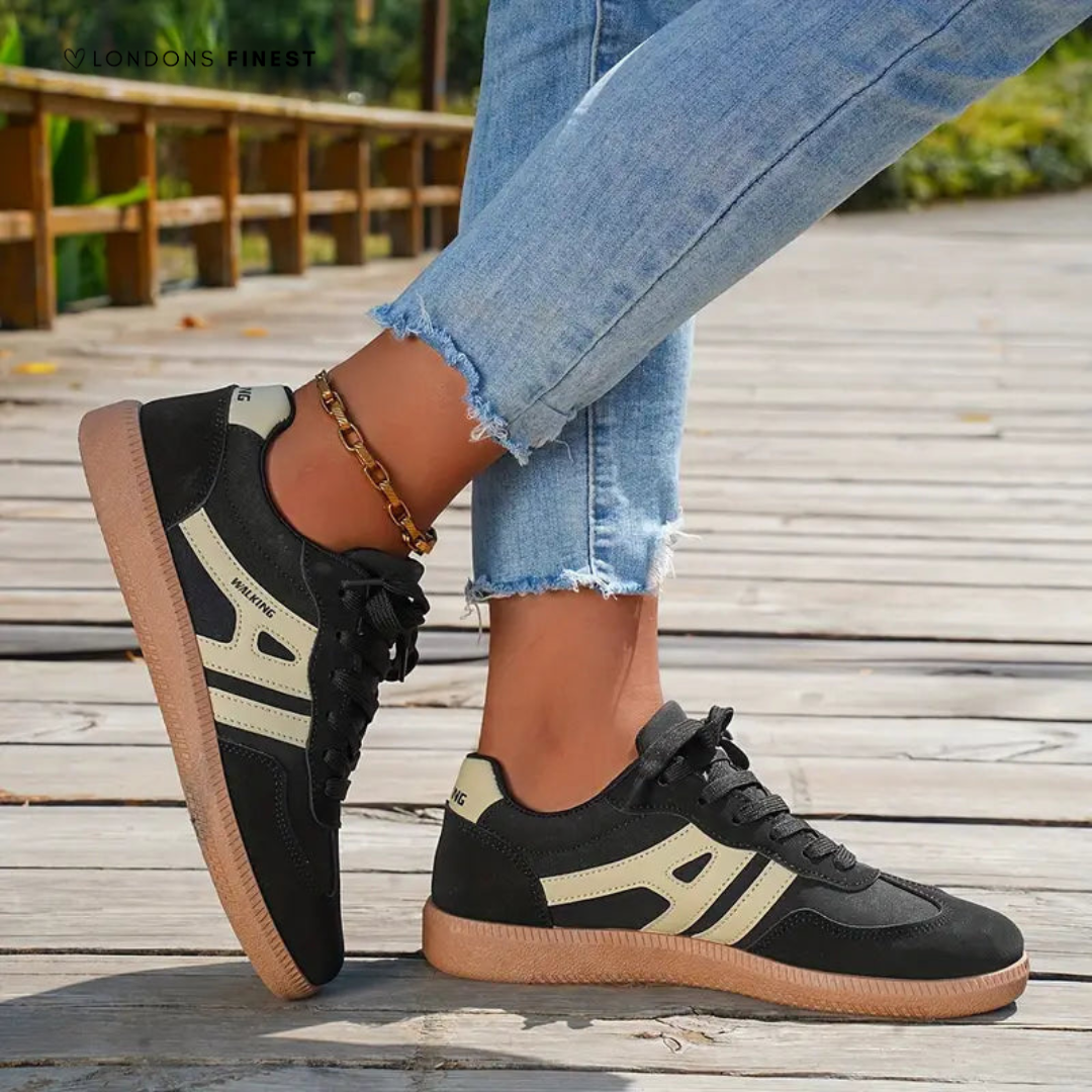 Black / 9 UK (42 EU)