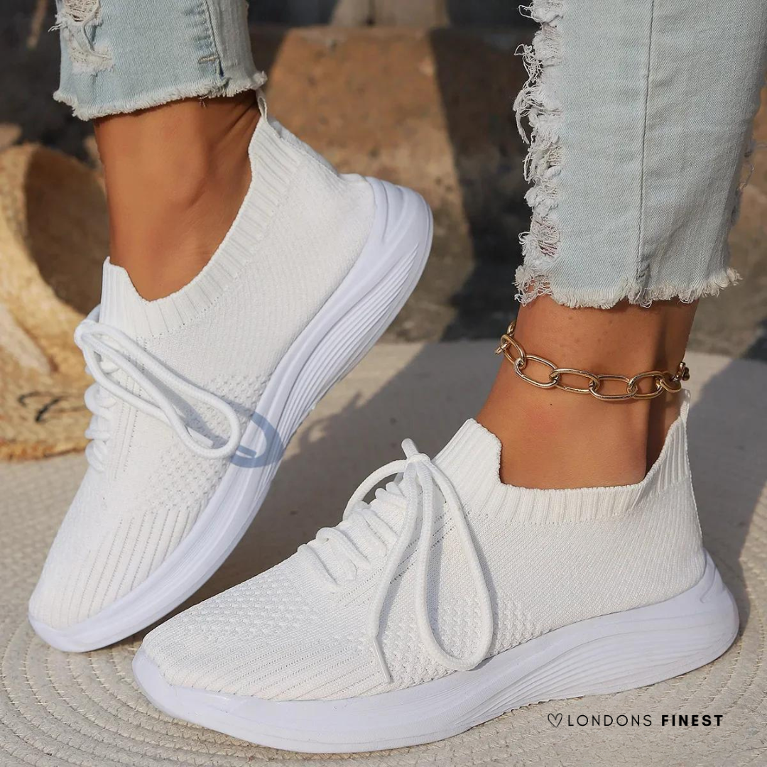 White / 10 UK (43 EU)