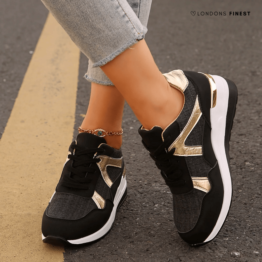 Black / 10 UK (43 EU)