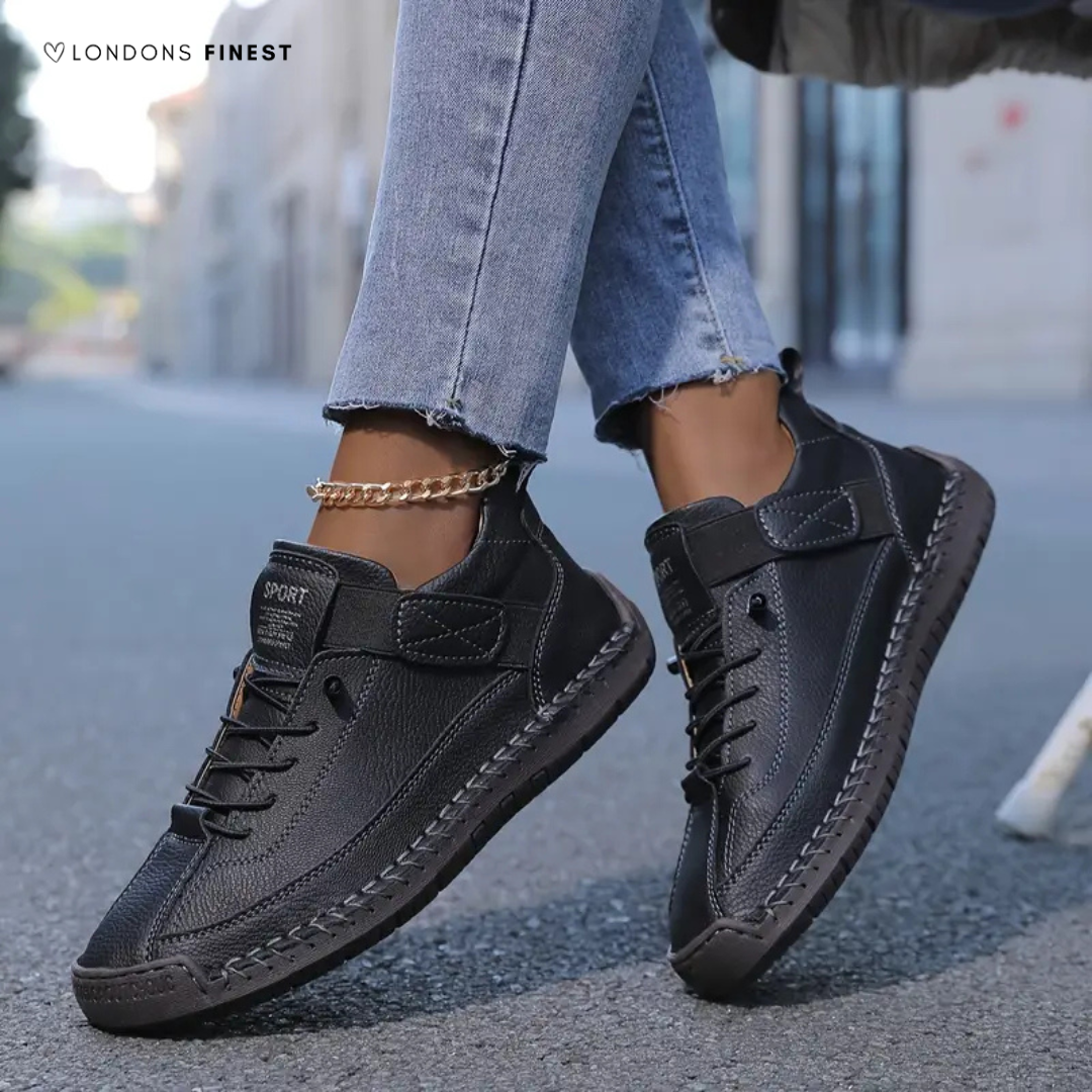 Black / 10 UK (43 EU)